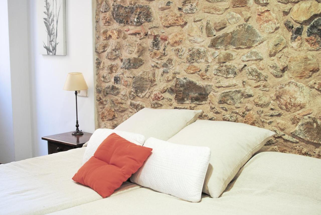 Hotel Fonda Mitjà à Torroella de Montgrí Extérieur photo